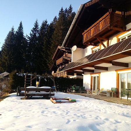 Almhaus Florian Apartman Treffen Kültér fotó
